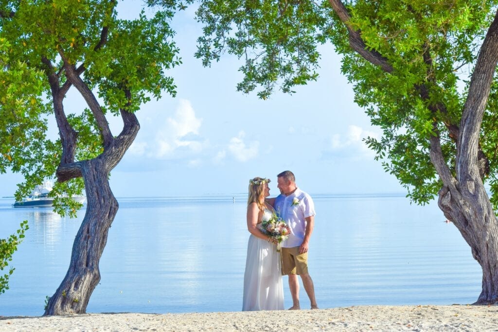 You are currently viewing Real Wedding in Islamorada – Ben & Erin – Seashell Package