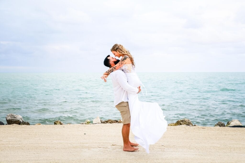 You are currently viewing Real Wedding in Islamorada, FL – Ali & Dylan – Flamingo Package