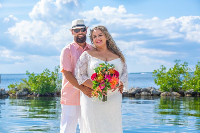 Check Out This Real Wedding in Key Largo Featuring our Driftwood Package