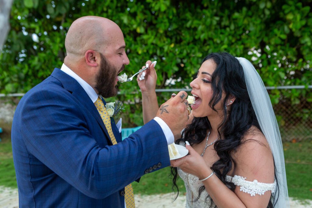 Wedding Cake Smash – Why the tradition?
