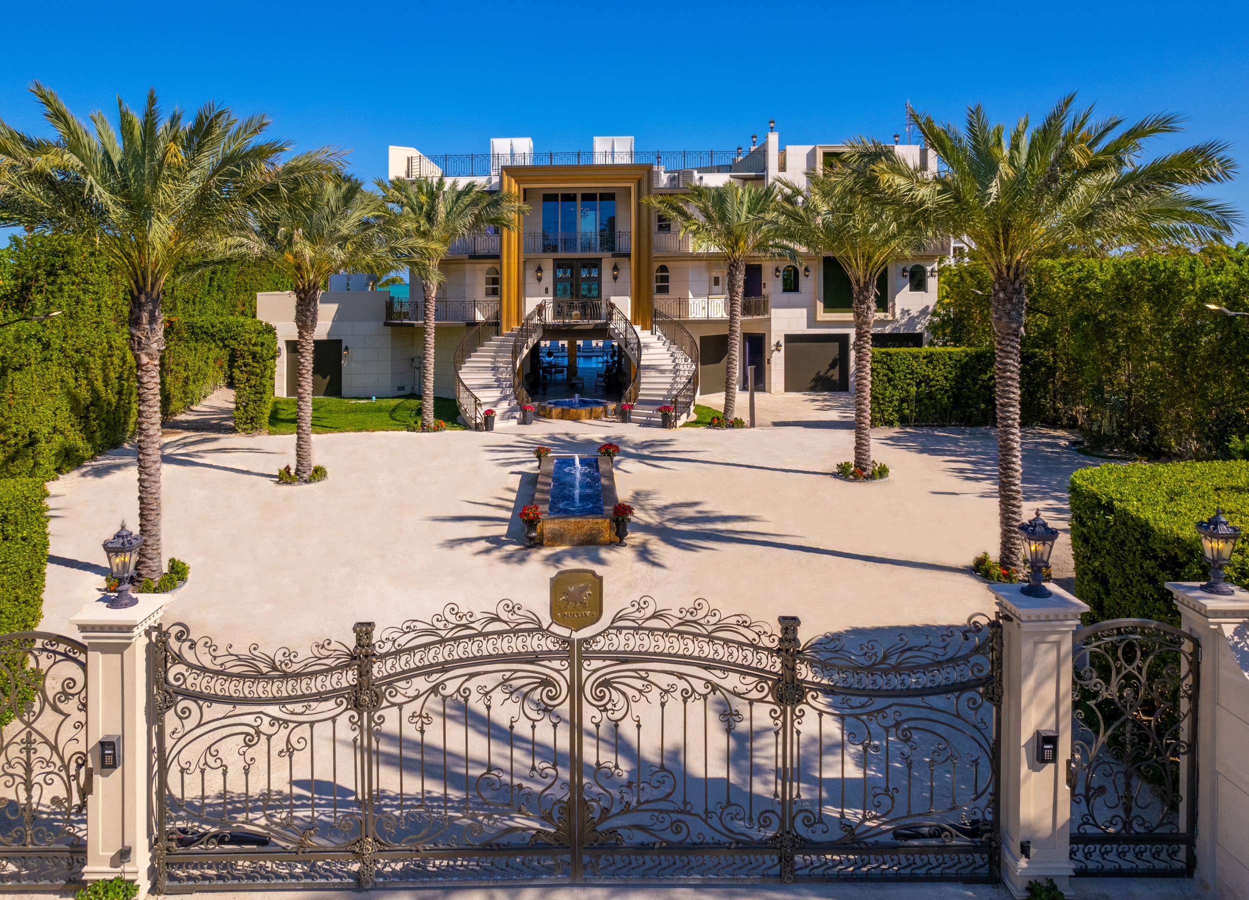 The Chateau On The Ocean Private Luxury Estate in Islamorada